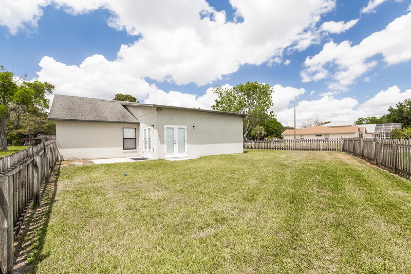 1,930/Mo, 5565 Deer Creek Dr Orlando, FL 32821 Rear View 2