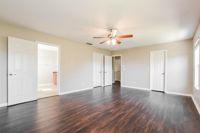 0/Mo, 30030 Messara Cv Mount Dora, FL 32757 Main Bedroom View