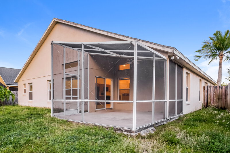 2,995/Mo, 878 Oak Chase Dr Orlando, FL 32828 Rear View