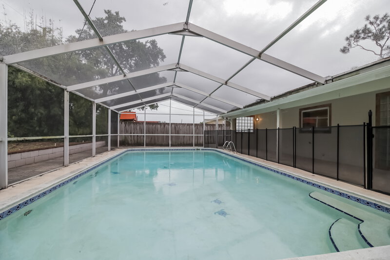 3,270/Mo, 2327 Tuscarora Trl Maitland, FL 32751 Pool View