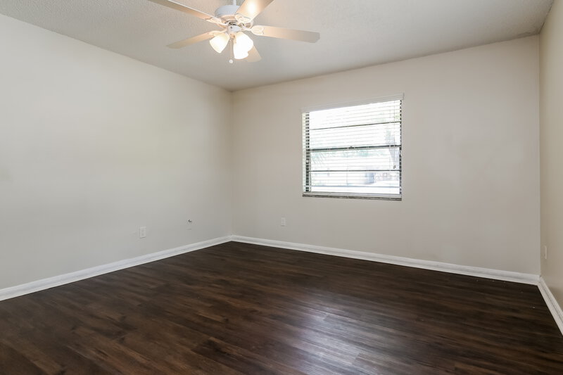 2,810/Mo, 5219 Ardmore Dr Winter Park, FL 32792 Main Bedroom View