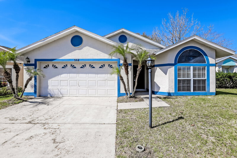 0/Mo, 562 Short Pine Cir Orlando, FL 32807 External View