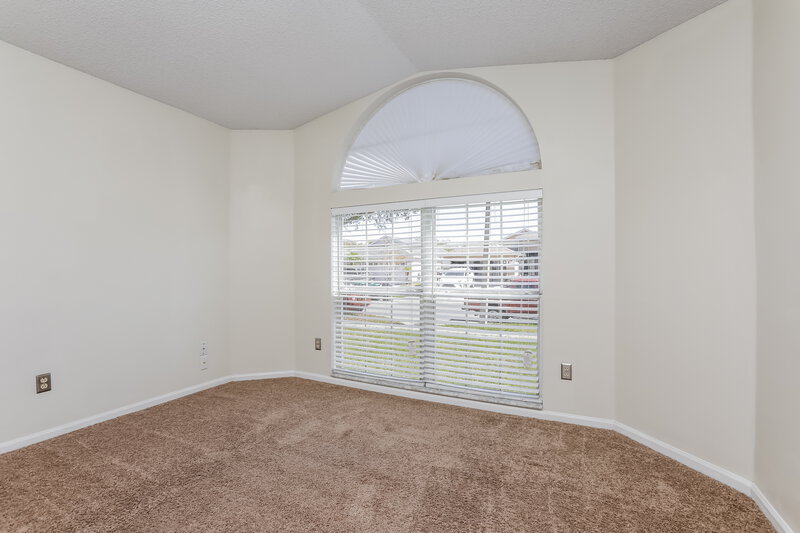 0/Mo, 562 Short Pine Cir Orlando, FL 32807 Bedroom View 2