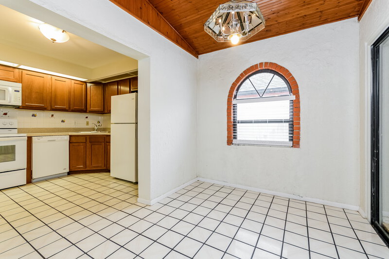 2,010/Mo, 420 Blue Jacket Ln Orlando, FL 32825 Dining Room View