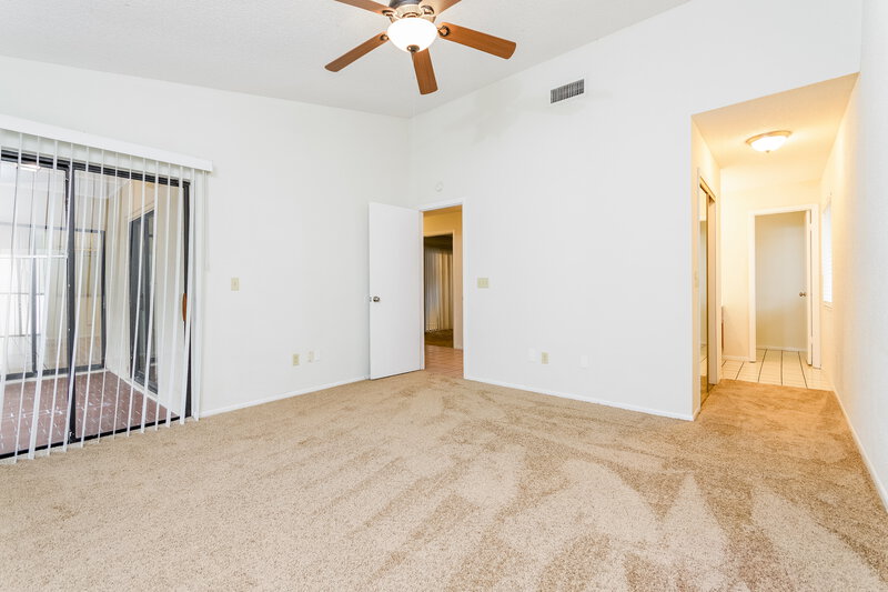 2,010/Mo, 420 Blue Jacket Ln Orlando, FL 32825 Main Bedroom View 2