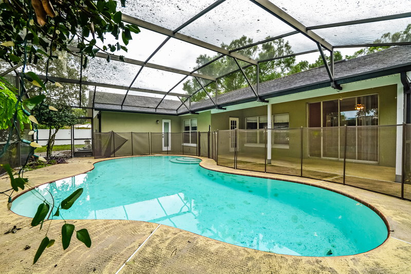 2,855/Mo, 104 W Frederick Ave Lake Mary, FL 32746 Pool View
