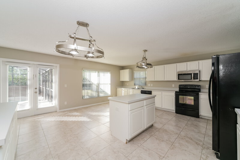 2,325/Mo, 1365 Dunbarton Ct Kissimmee, FL 34758 Kitchen View