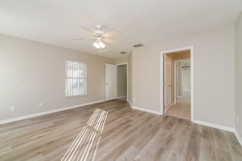 2,325/Mo, 1365 Dunbarton Ct Kissimmee, FL 34758 Main Bedroom View 2