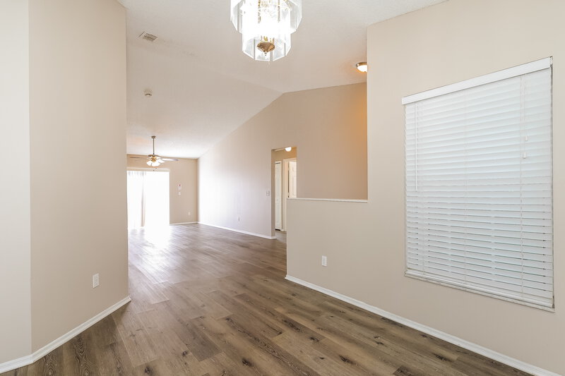 1,875/Mo, 4618 Osceola Point Trl Kissimmee, FL 34746 Dining Room View 2
