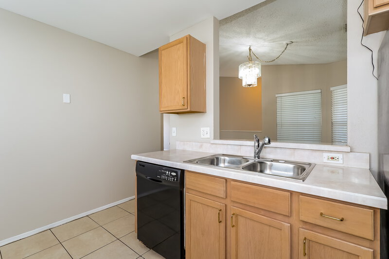 1,875/Mo, 4618 Osceola Point Trl Kissimmee, FL 34746 Kitchen View 2