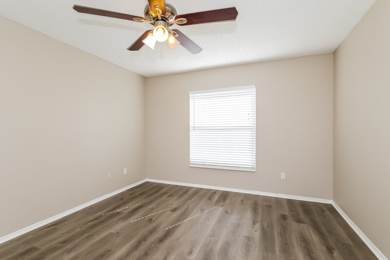 1,875/Mo, 4618 Osceola Point Trl Kissimmee, FL 34746 Main Bedroom View