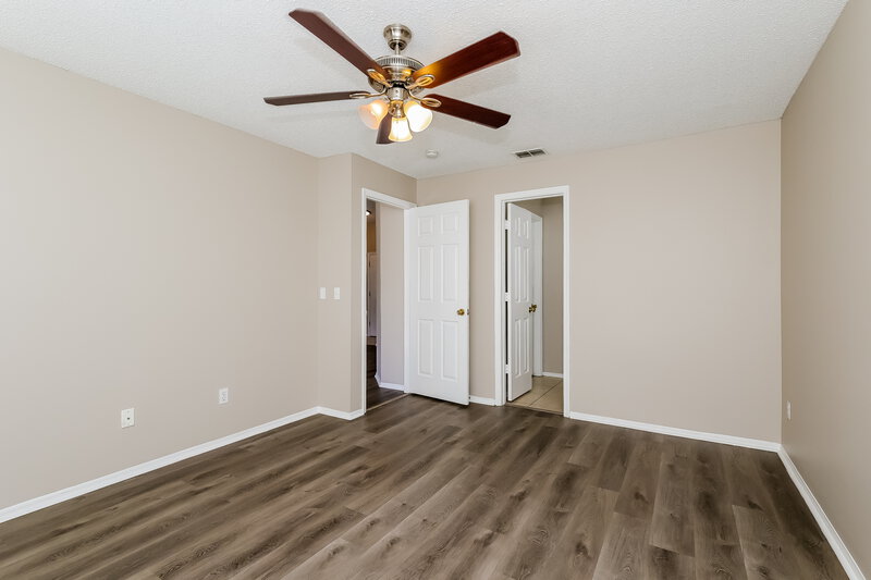 1,875/Mo, 4618 Osceola Point Trl Kissimmee, FL 34746 Main Bedroom View 2