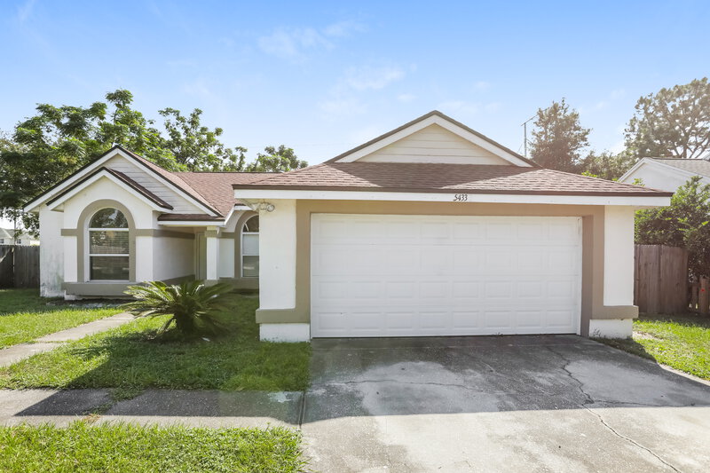 2,015/Mo, 5433 Red Bone Ln Orlando, FL 32810 External View
