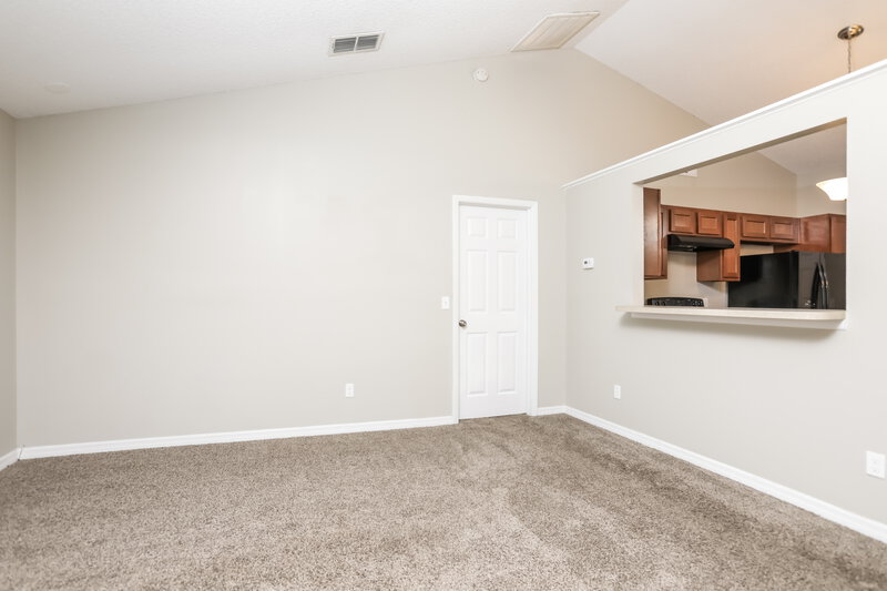 2,015/Mo, 5433 Red Bone Ln Orlando, FL 32810 Living Room View