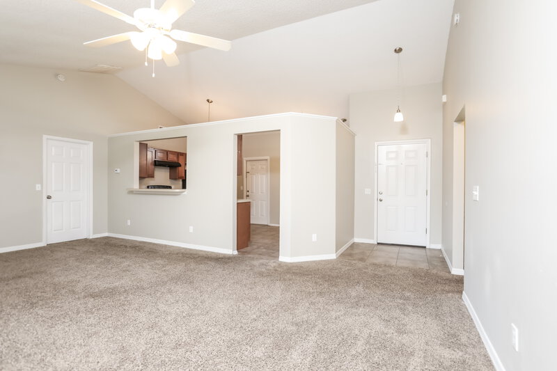 2,015/Mo, 5433 Red Bone Ln Orlando, FL 32810 Living Room View 2