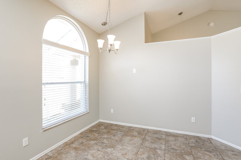 2,015/Mo, 5433 Red Bone Ln Orlando, FL 32810 Dining Room View