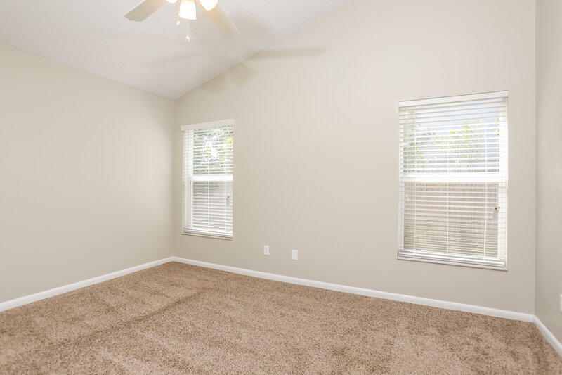 2,015/Mo, 5433 Red Bone Ln Orlando, FL 32810 Master Bedroom View