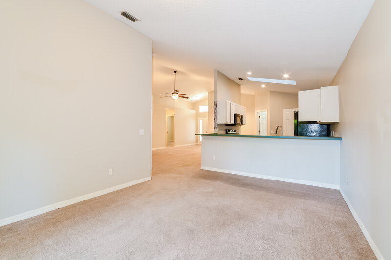 1,955/Mo, 343 S Lancelot Ave Orlando, FL 32835 Dining Room View