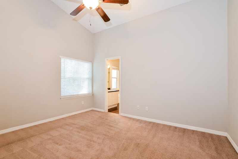 1,955/Mo, 343 S Lancelot Ave Orlando, FL 32835 Main Bedroom View 2