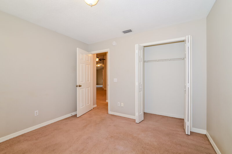 1,955/Mo, 343 S Lancelot Ave Orlando, FL 32835 Bedroom View 2