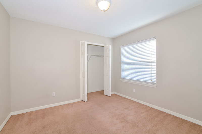 1,955/Mo, 343 S Lancelot Ave Orlando, FL 32835 Bedroom View 3