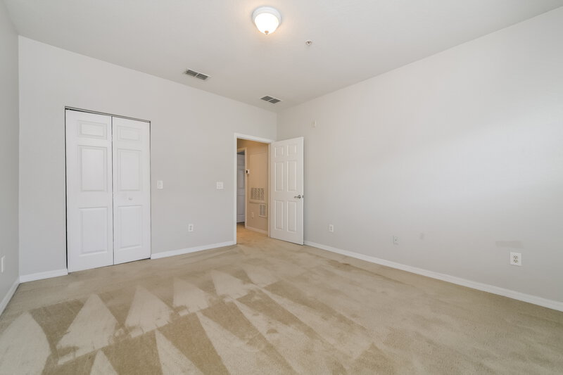 0/Mo, 2460 Grand Central Pkwy Apt 9 Orlando, FL 32839 Misc View 11