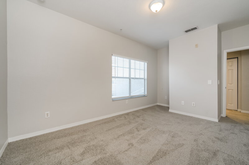 0/Mo, 2460 Grand Central Pkwy Apt 9 Orlando, FL 32839 Misc View 12