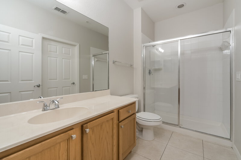 0/Mo, 2460 Grand Central Pkwy Apt 9 Orlando, FL 32839 Misc View 14