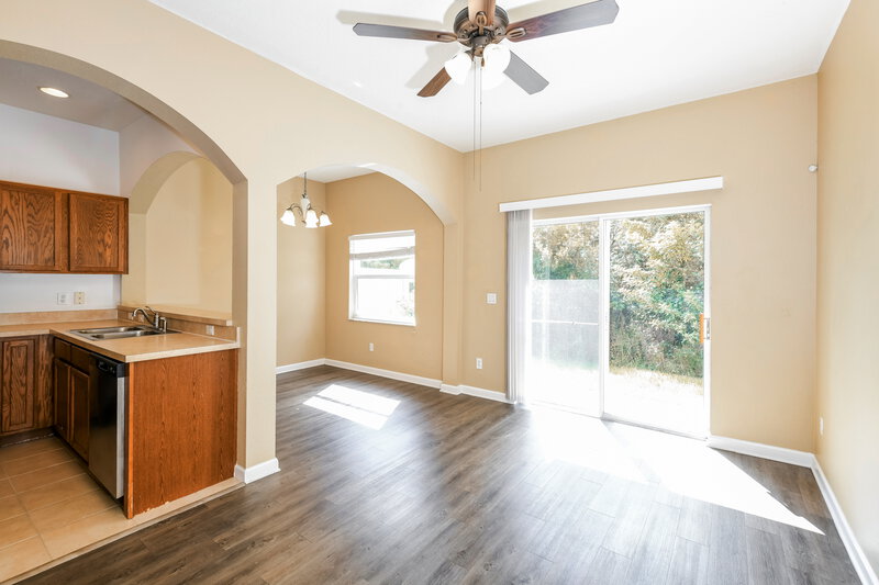 1,920/Mo, 901 Pine Pointe Ln Orlando, FL 32828 Living Room View