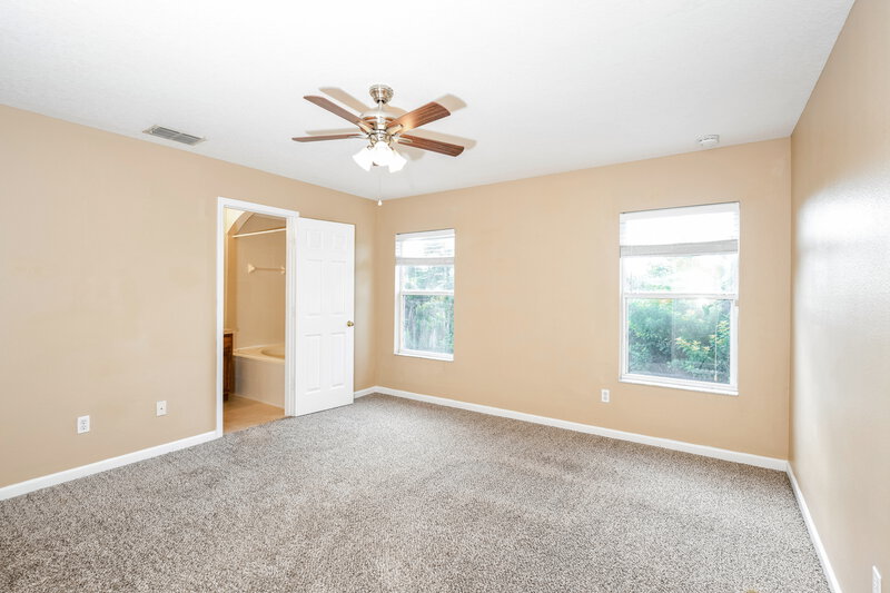 1,920/Mo, 901 Pine Pointe Ln Orlando, FL 32828 Main Bedroom View