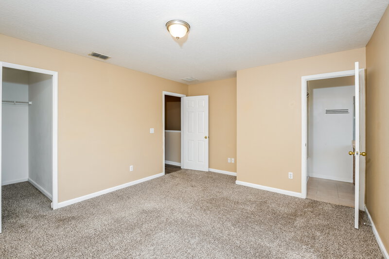 1,920/Mo, 901 Pine Pointe Ln Orlando, FL 32828 Bedroom View 2