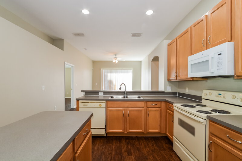 1,960/Mo, 3110 Mandolin Dr Kissimmee, FL 34744 Kitchen View