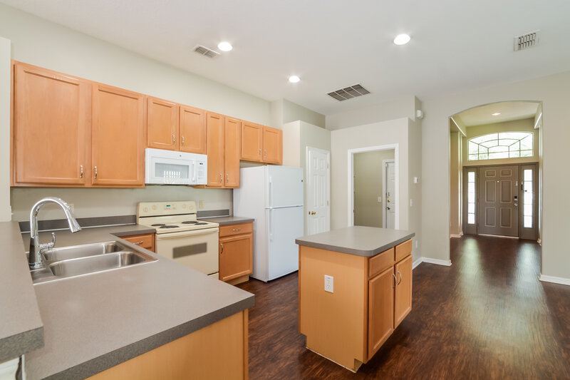 1,960/Mo, 3110 Mandolin Dr Kissimmee, FL 34744 Kitchen View 2