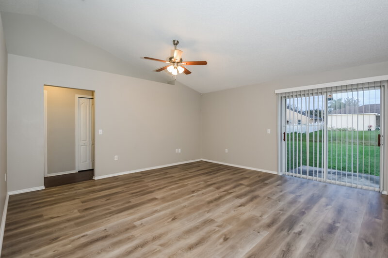 1,930/Mo, 822 Terranova Rd Winter Haven, FL 33884 Living Room View
