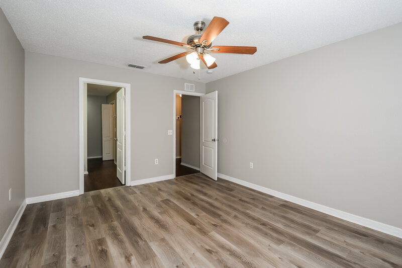 1,930/Mo, 822 Terranova Rd Winter Haven, FL 33884 Main Bedroom View