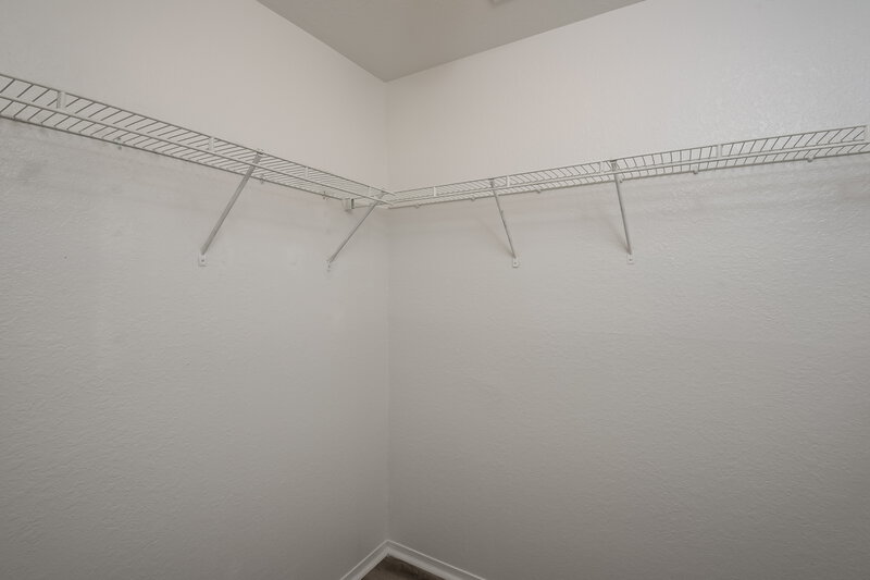 1,930/Mo, 822 Terranova Rd Winter Haven, FL 33884 Walk In Closet View