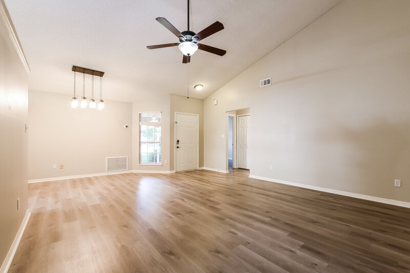 2,545/Mo, 2377 Roanoke Ct Lake Mary, FL 32746 Living Room View