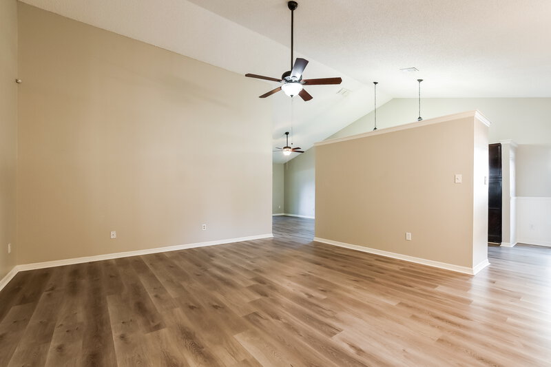 2,545/Mo, 2377 Roanoke Ct Lake Mary, FL 32746 Living Room View 2