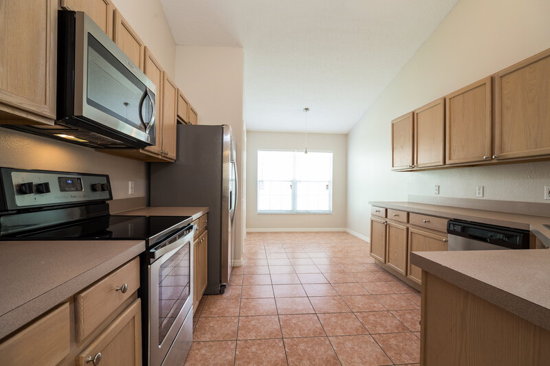 3,640/Mo, 7918 Golden Pond Cir Kissimmee, FL 34747 Kitchen View