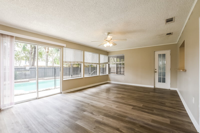 2,560/Mo, 9524 Buxton Ct Orlando, FL 32817 Family Room View