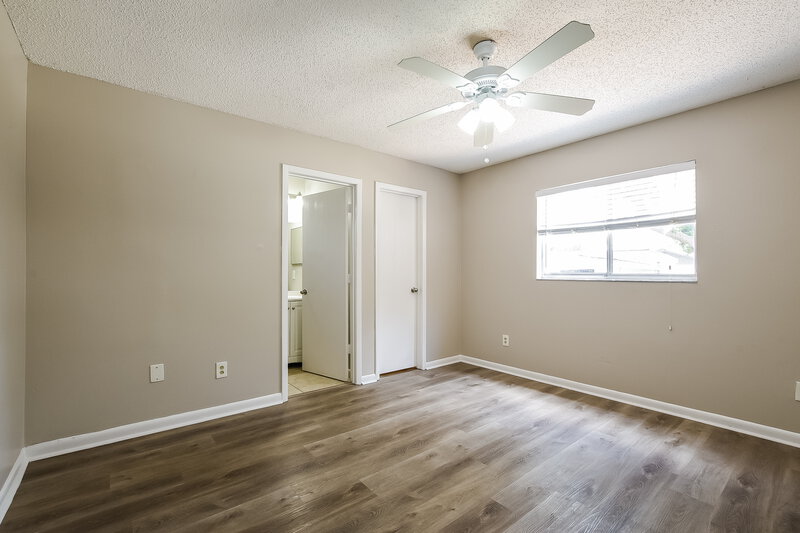 2,560/Mo, 9524 Buxton Ct Orlando, FL 32817 Main Bedroom View