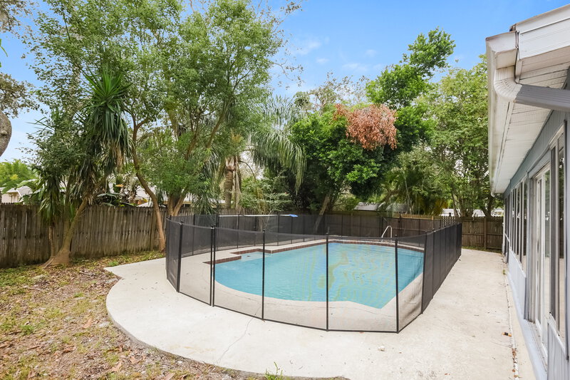 2,610/Mo, 9524 Buxton Ct Orlando, FL 32817 Rear View 2