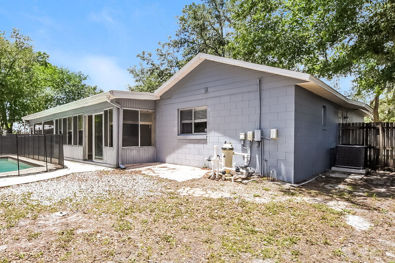 2,560/Mo, 9524 Buxton Ct Orlando, FL 32817 Rear View 2