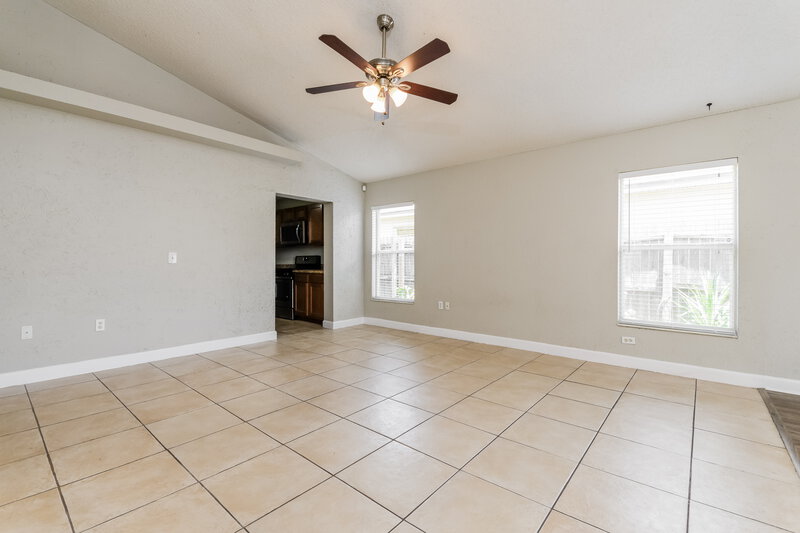 1,785/Mo, 3315 Huntwicke Blvd Davenport, FL 33837 Living Room View