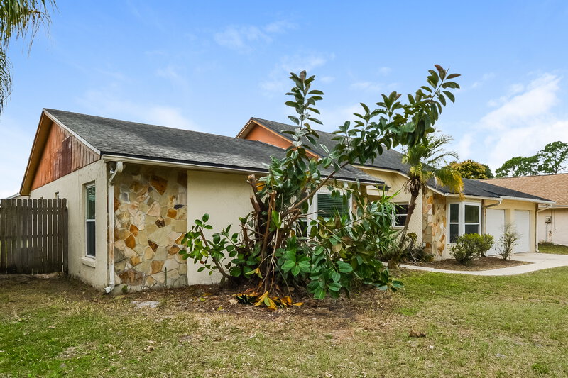 2,230/Mo, 8612 Villa Nova St Orlando, FL 32817 Front View