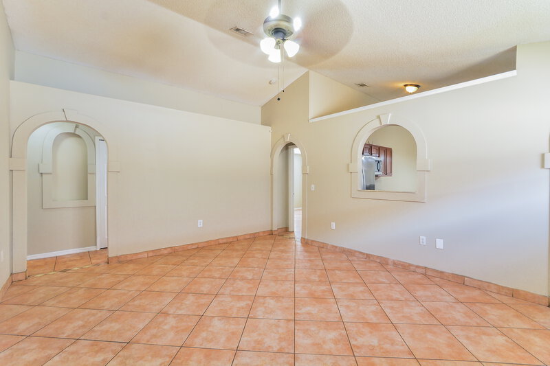 2,095/Mo, 10123 Richardson Ct Orlando, FL 32825 Living Room View