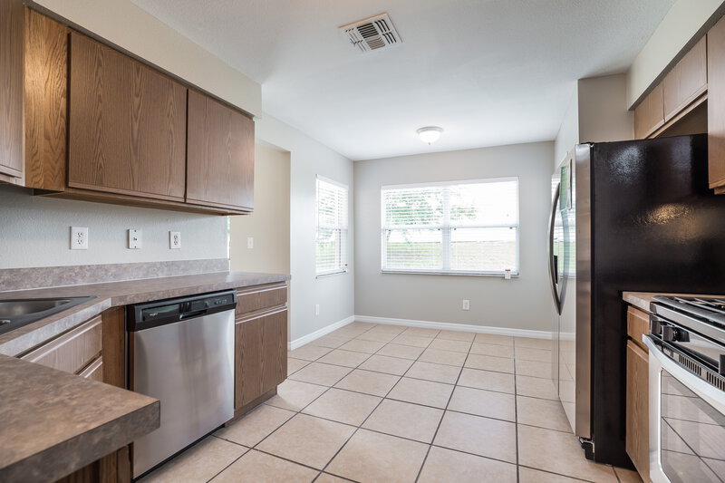 2,085/Mo, 13132 Baneberry Ct Clermont, FL 34711 Kitchen View