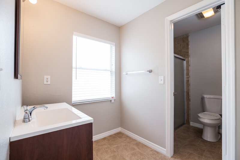 2,085/Mo, 13132 Baneberry Ct Clermont, FL 34711 Bathroom View