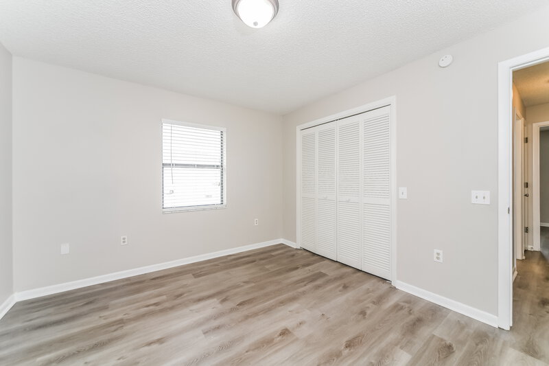 1,835/Mo, 411 Greenfield Rd Winter Haven, FL 33884 Bedroom View 2