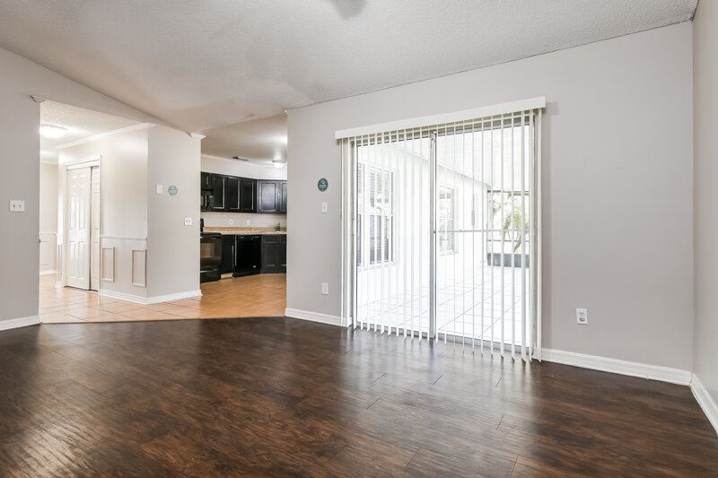 3,430/Mo, 2629 Saffron Dr Orlando, FL 32837 Family Room View 2